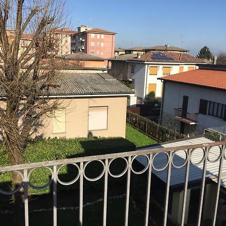 Guesthouse Flora Lodi Zewnętrze zdjęcie