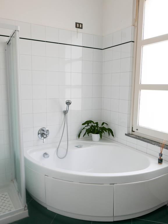 Guesthouse Flora Lodi Zewnętrze zdjęcie