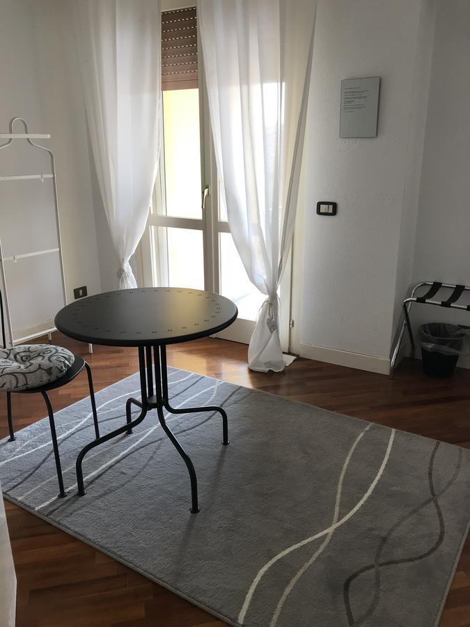 Guesthouse Flora Lodi Zewnętrze zdjęcie